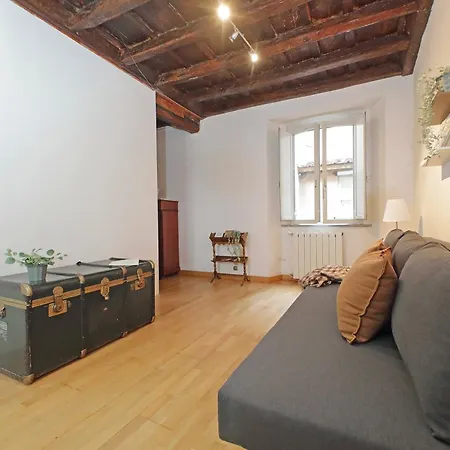 Cozy Rione Monti Apartment Rome